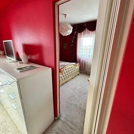 Palace Of The Parliament View,old City,waterfall Apartment *