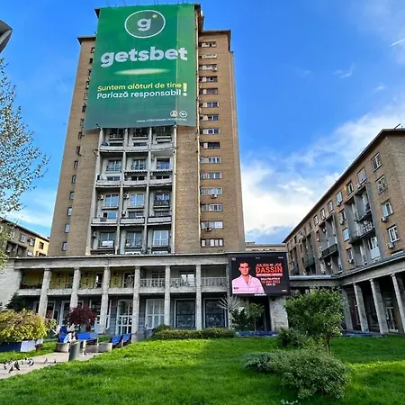 Apartamento Palace Of The Parliament View,old City,waterfall Bucarest