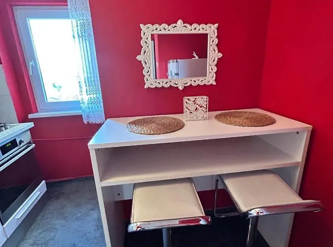 Palace Of The Parliament View,old City,waterfall Апартаменти