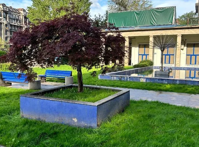 Palace Of The Parliament View,old City,waterfall Apartmán