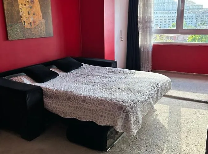 Apartman Palace Of The Parliament View,old City,waterfall Bukarest